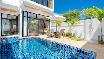 Villa Deluxe, 3 habitaciones, piscina privada | Piscina privada