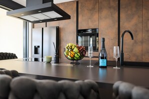 Fridge, microwave, oven, dishwasher