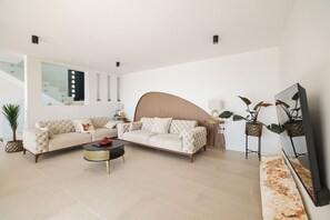 TV, fireplace - Luxury Villa Nuova with heated pool (Maslenica)