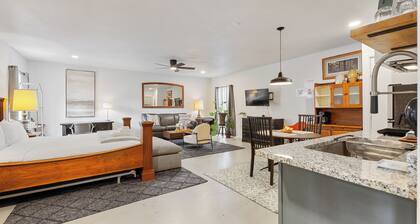 Studio | 8 min to Integris Baptist Portland Ave | Kitchen, Wi-Fi, Free Parking #MR