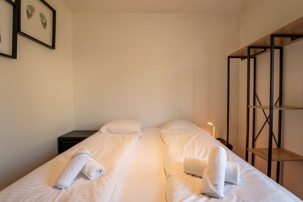 Bois, Chambre, Lit, Sol, Sol, Design Intérieur, Drap De Lit, Literie, Cadre De Lit, Pièce