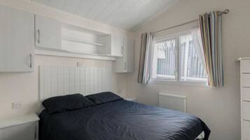 2 bedrooms