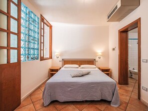 2 chambres, lit de bébé portatif, accès au Wi-Fi (inclus)