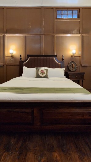 Superior Double Room | Egyptian cotton sheets, premium bedding, down duvets, memory-foam beds - Rococo by Concordia Hospitality (Shillong)