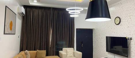 Economy Apartment, Balcony, City View | Living area