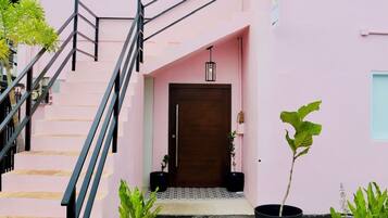 Fachada de la propiedad