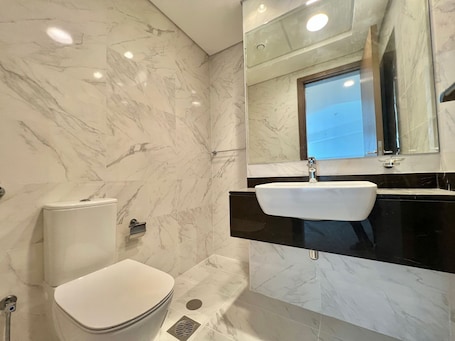 Standard Apartment, 1 Bedroom | Bathroom. OYO HOME 1414 1 Br With Panoramic View