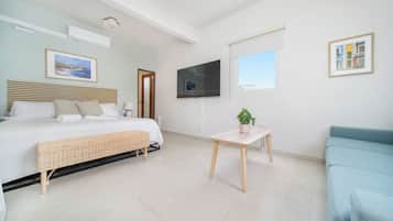 Premium Double Room, 1 King Bed | Free WiFi