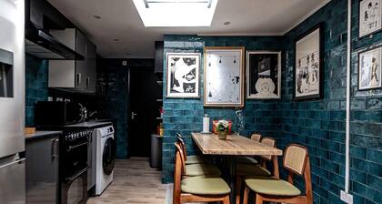 82A Dalston Lane Terrace