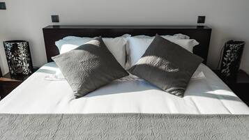 3 habitaciones, escritorio, cuna de viaje y wifi gratis