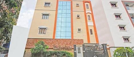 Fachada de la propiedad