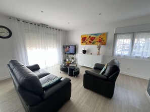 Living area - Single-storey house with air conditioning, 3 bedrooms, near the beach (Valras-Plage)
