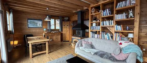 Télévision, cheminée