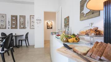 Petit déjeuner buffet compris tous les jours