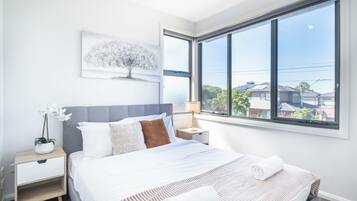 2 bedrooms, iron/ironing board, free WiFi, bed sheets