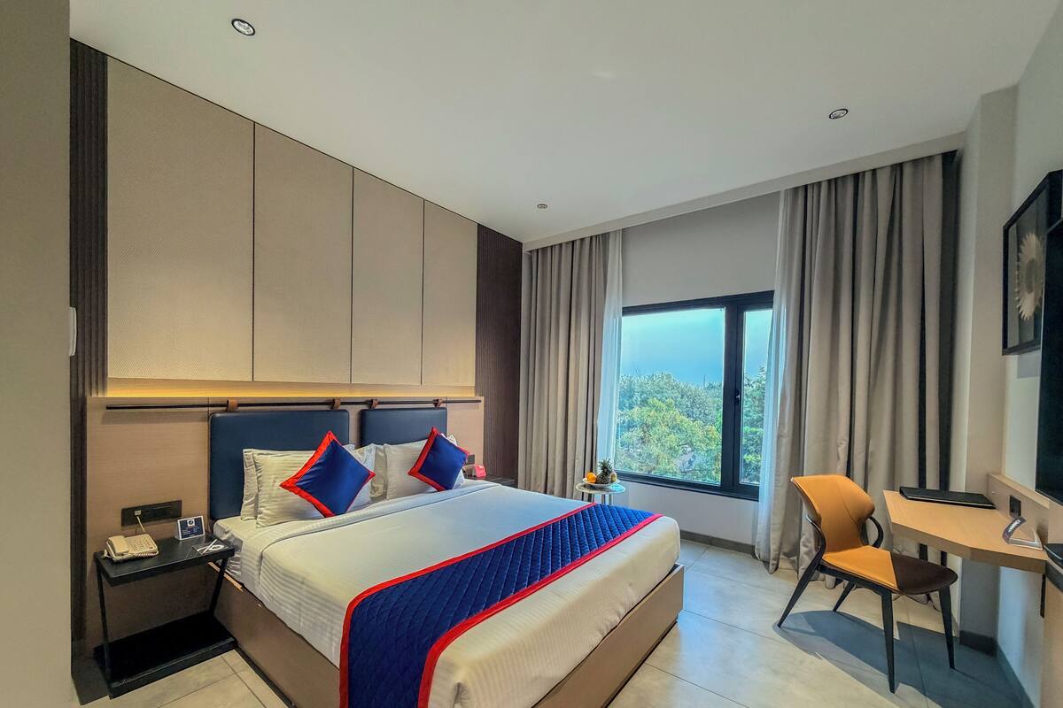 Phòng Deluxe | Bộ đồ giường cao cấp, bàn, truy cập Internet không dây miễn phí 