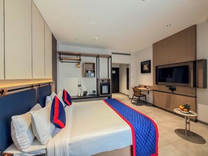 Habitación ejecutiva doble | Ropa de cama de alta calidad, escritorio, wifi gratis y ropa de cama
