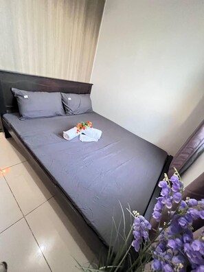 1 bedroom, free WiFi, bed sheets - COAST RESIDENCES (Pasay)