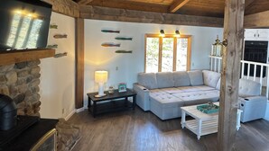 Smart TV - Ocean Spray Cottage on Dyers Bay! (Steuben)