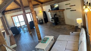 Smart TV - Ocean Spray Cottage on Dyers Bay! (Steuben)