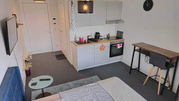 Bügeleisen/Bügelbrett, WLAN, Bettwäsche