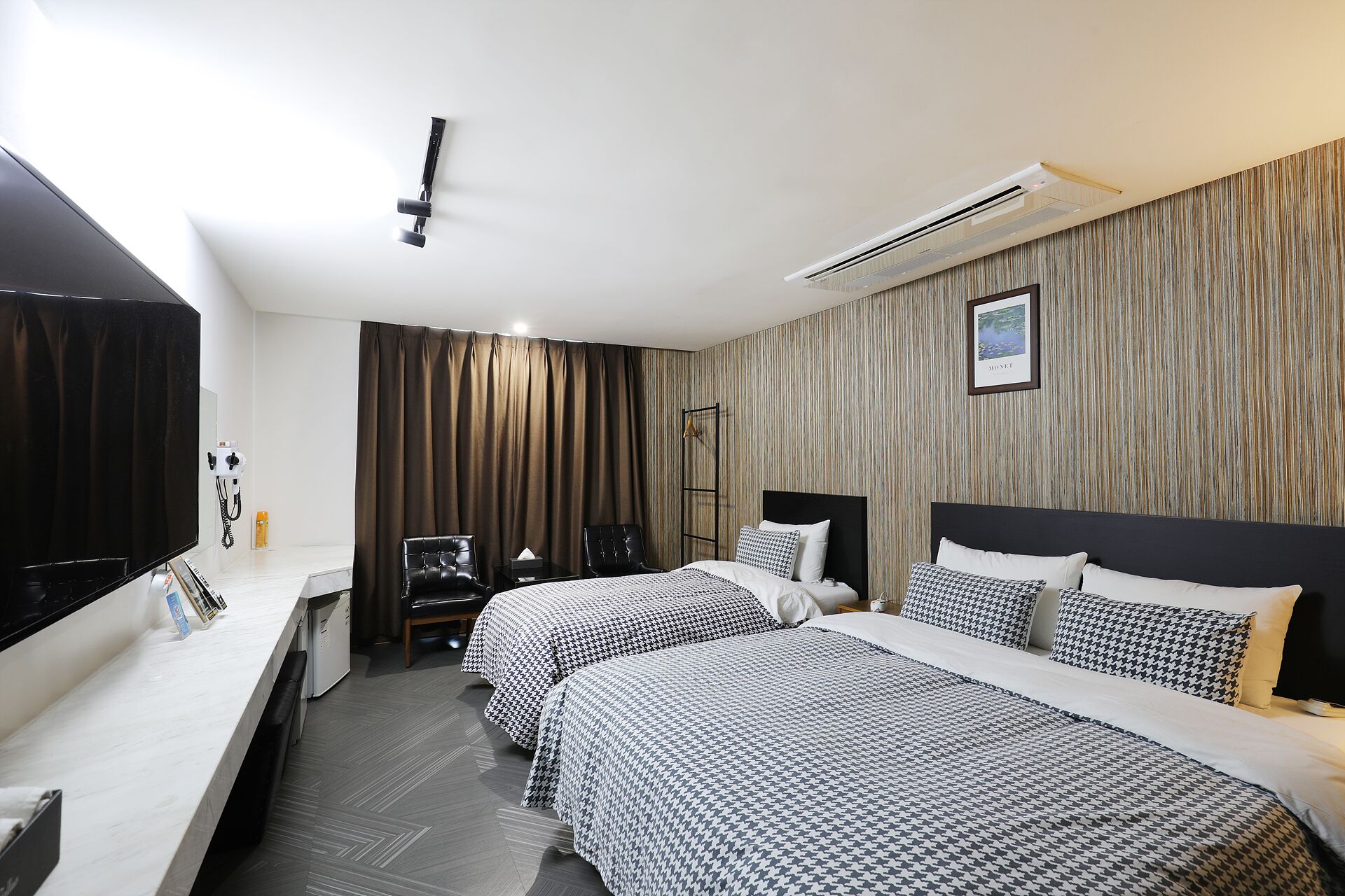 Deluxe Twin Room | Memory foam beds, free WiFi