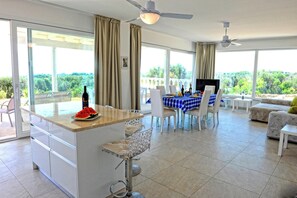 21-inch flat-screen TV with cable channels - Complesso Villa Vanissia (Castrignano del Capo)