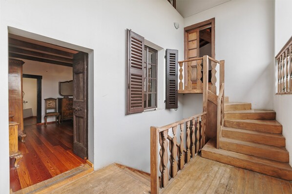 Standard House, Multiple Bedrooms (Teseo House | Lake View & Terrace) | Interior
