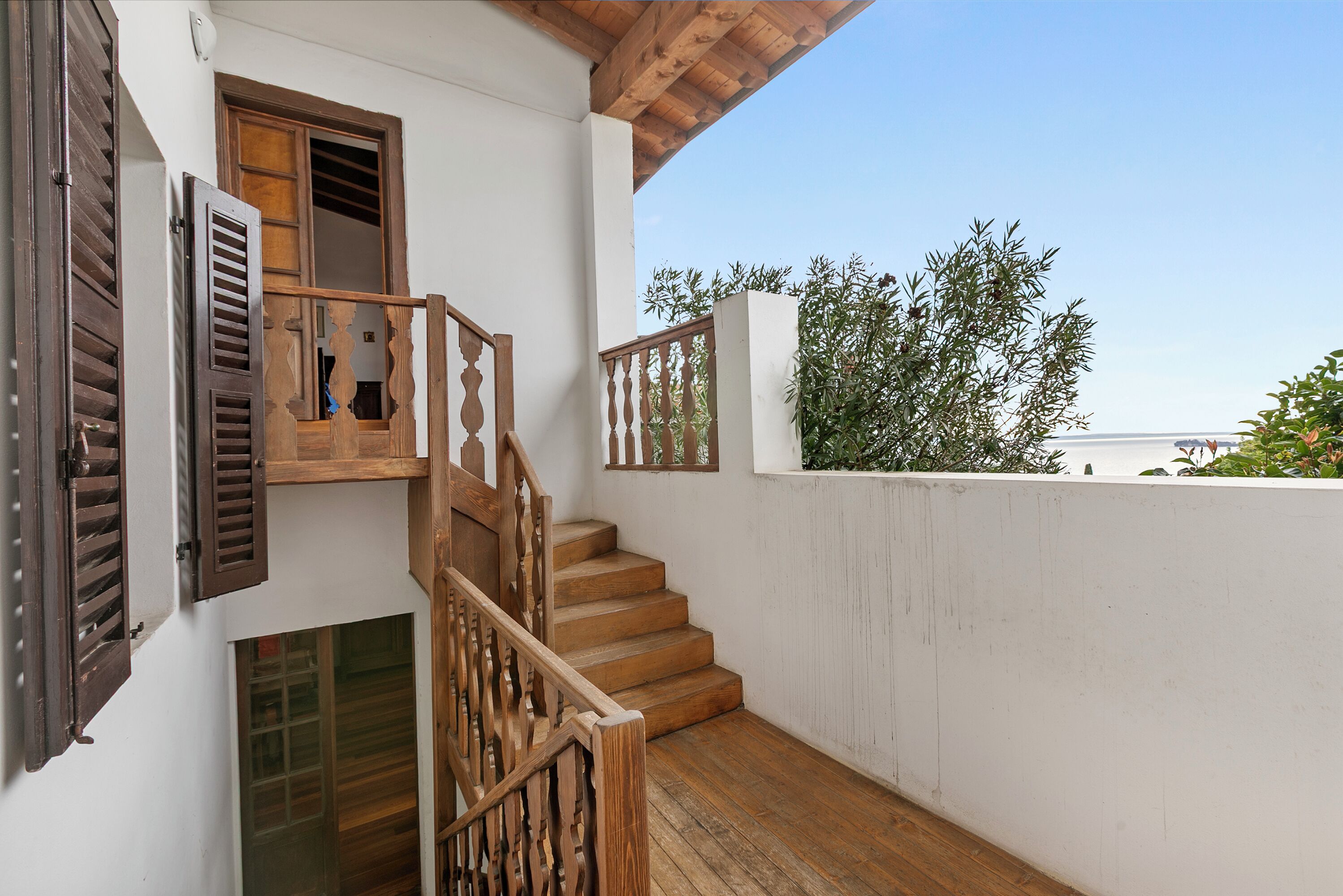 Standard House, Multiple Bedrooms (Teseo House | Lake View & Terrace) | Property grounds