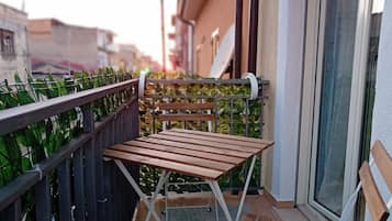 Familienzimmer, Haustiere gestattet, Stadtblick | Terrasse/Patio