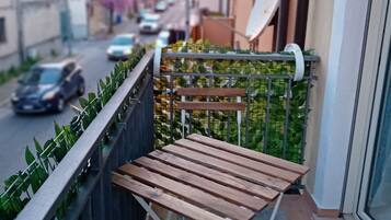 Familienzimmer, Haustiere gestattet, Stadtblick | Terrasse/Patio
