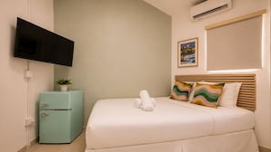 Unclassified image, 3 of 21, button - Room 2: Stylish Escape by Calle Cerra Art (San Juan)