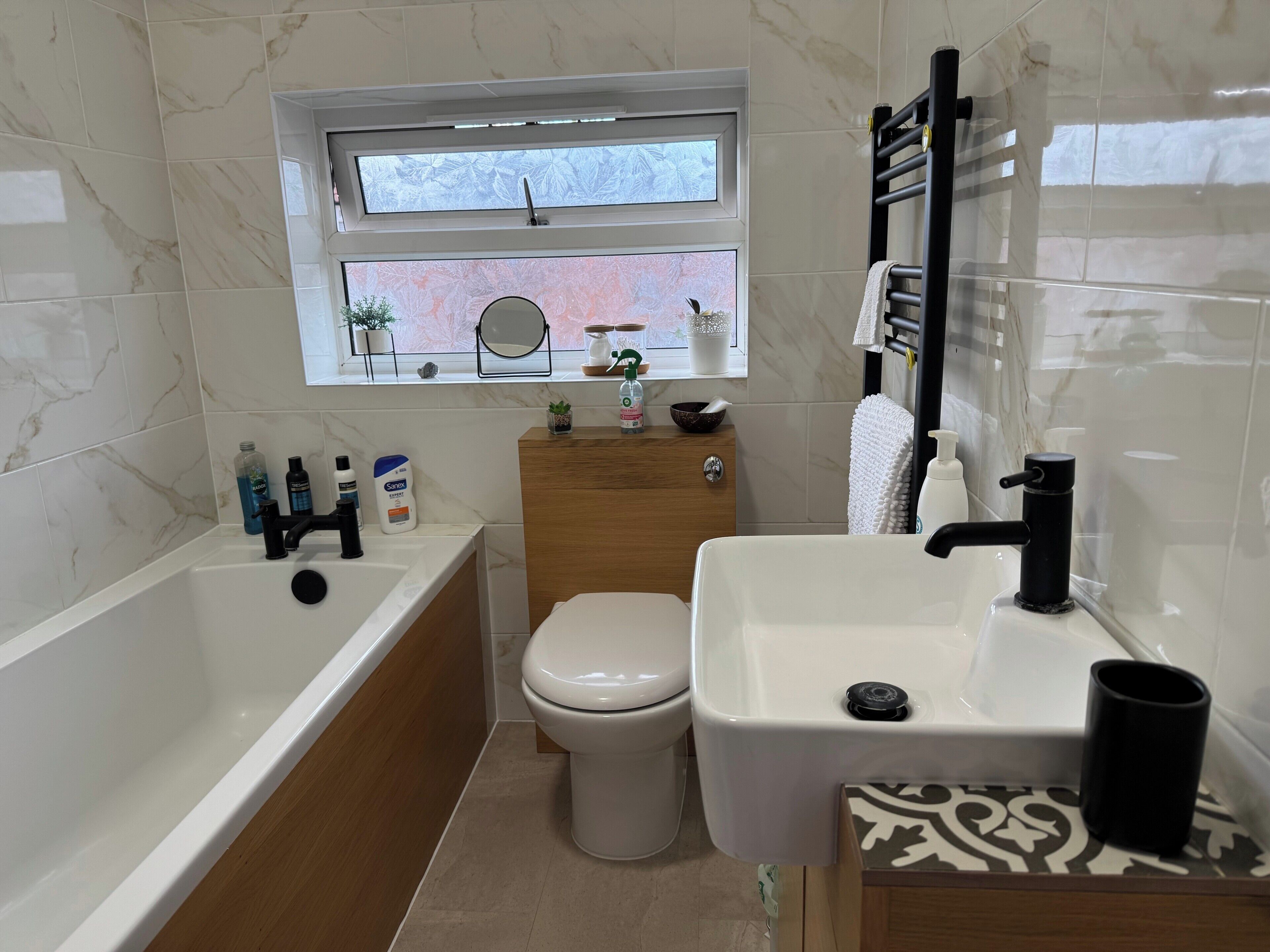 House | Bathroom | Shower, towels