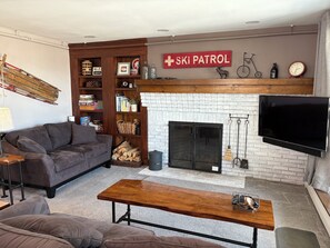 TV connectée, cheminée