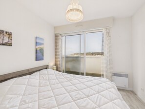 1 bedroom, iron/ironing board, WiFi