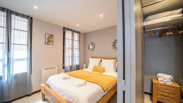 1 bedroom, travel crib, WiFi, bed sheets