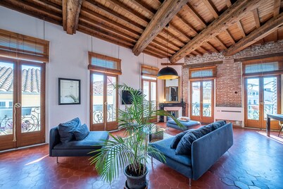 Romantic Getaway in the Heart of Perpignan