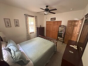 3 bedrooms, WiFi, bed sheets