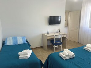 2 chambres, fer et planche Ă repasser, Wi-Fi, draps fournis