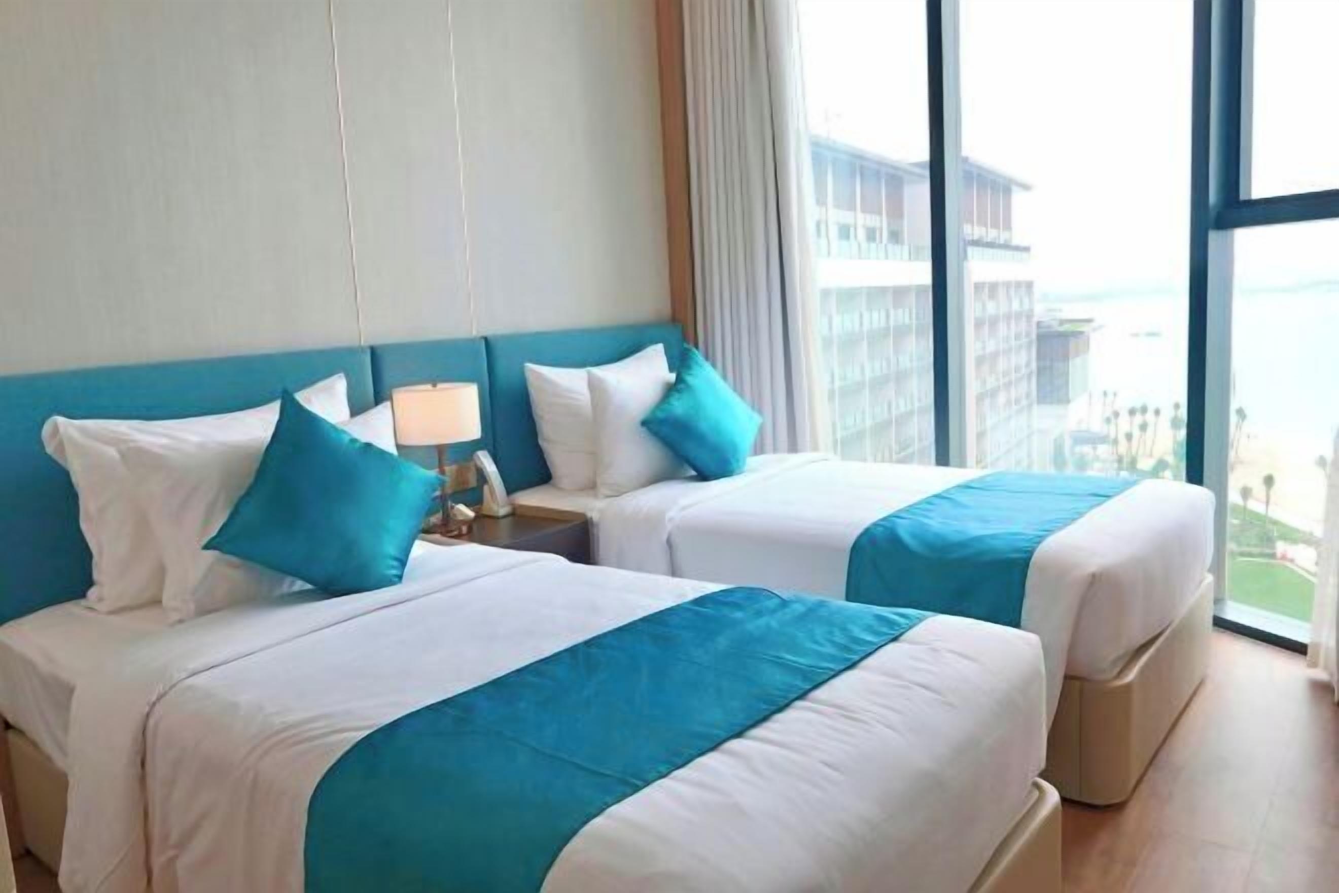 Caja de seguridad en la habitación y sistema de insonorización 