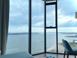 In-room safe, soundproofing, iron/ironing board, free WiFi - Alacarte Ha Long Bay By Azure (Ha Long)