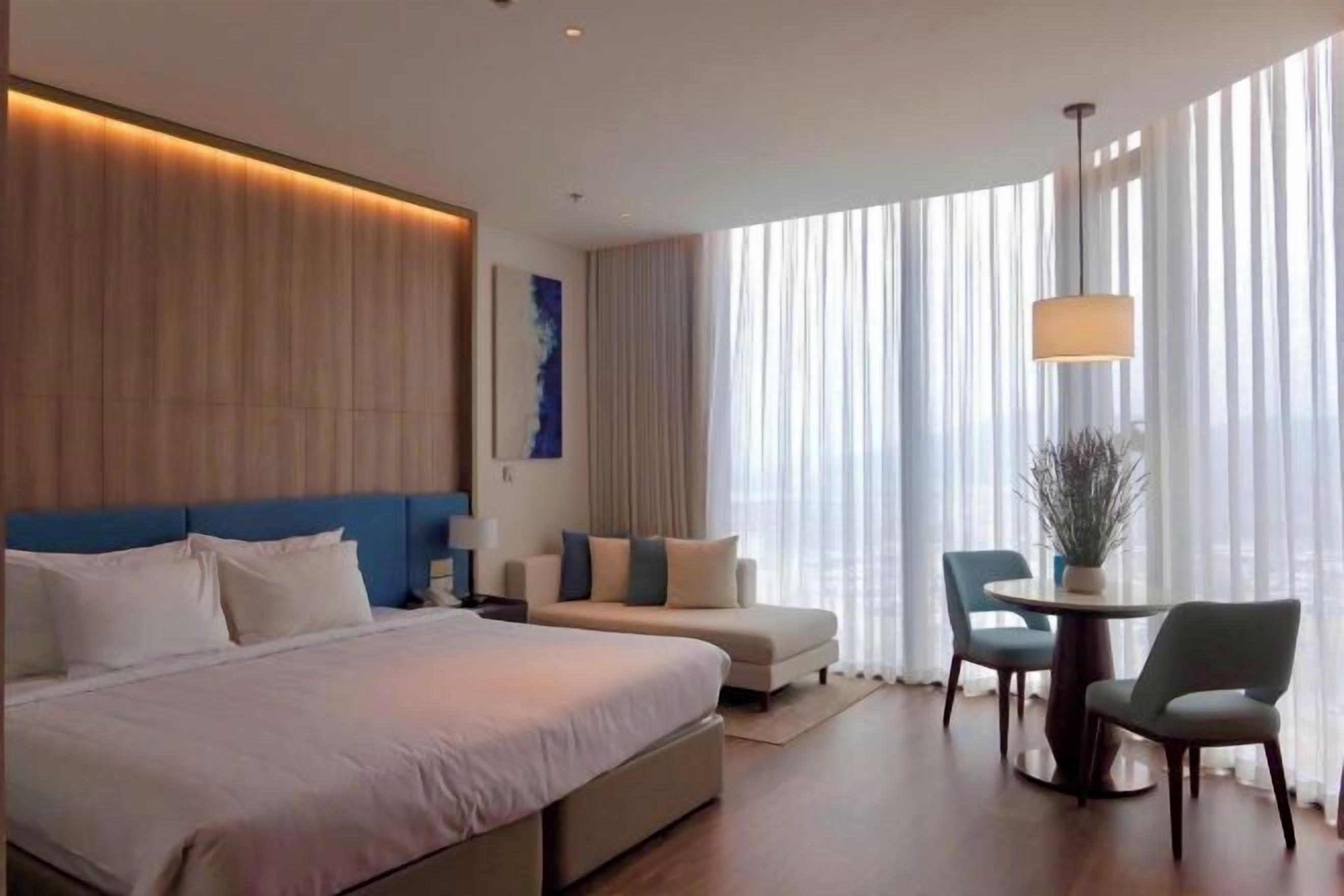 Caja de seguridad en la habitación y sistema de insonorización 