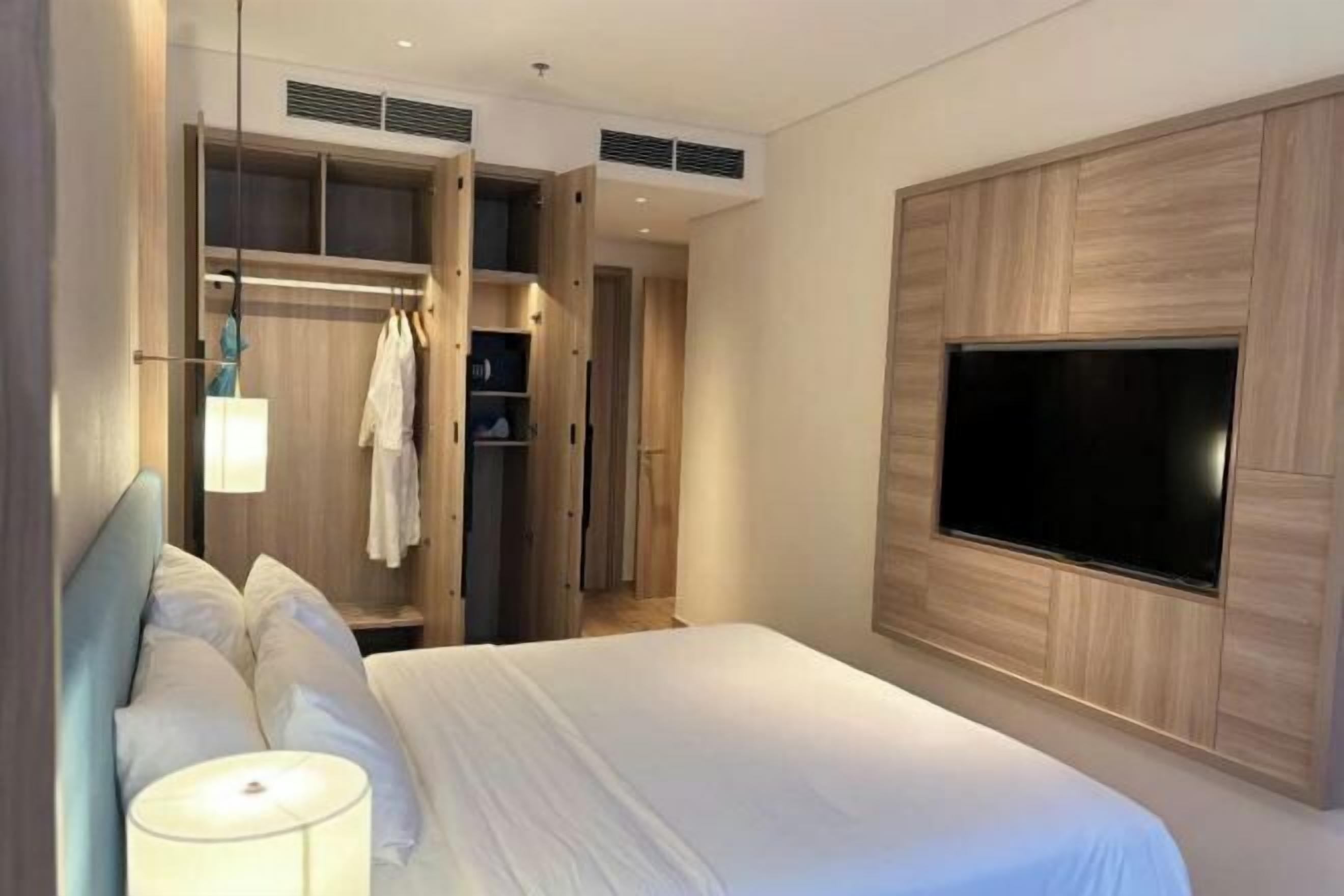 Caja de seguridad en la habitación y sistema de insonorización 