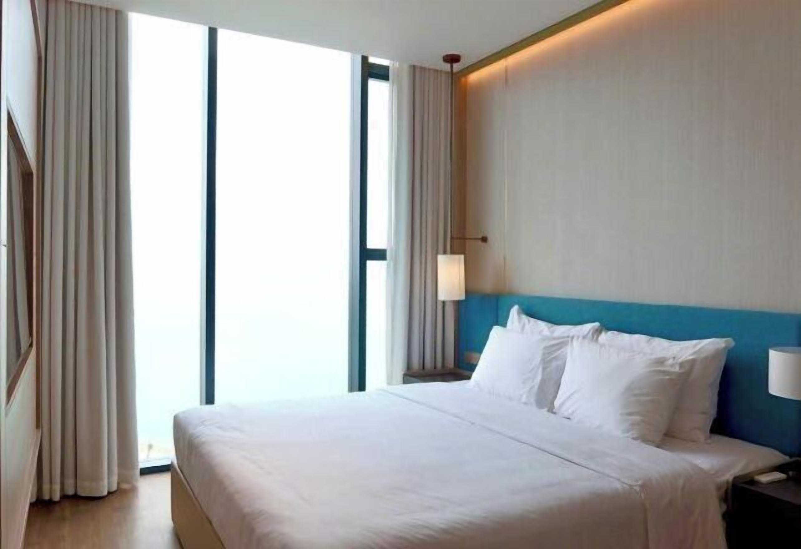 Caja de seguridad en la habitación y sistema de insonorización 