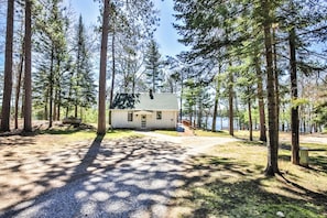 Exterior - Stepaway Vacation Rentals-Uncle Bill's Lake House (St.Germain)