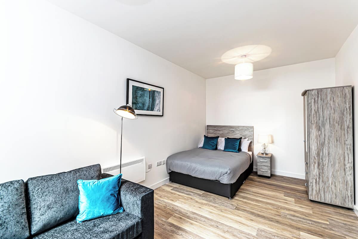 1 chambre, fer et planche à repasser, Wi-Fi gratuit, draps fournis