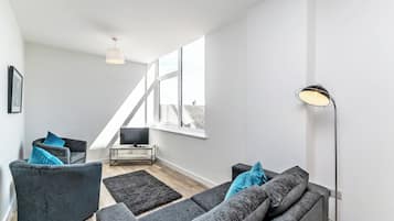 Apartment | Living area | Smart TV