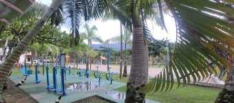 Seasonal House 05 bedrooms Gated Community North Coast Mococa Beach