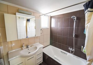 Ferienhaus | 2 Schlafzimmer, Internetzugang