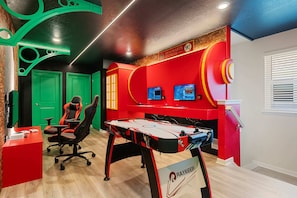 House | 5 bilik tidur, Internet 